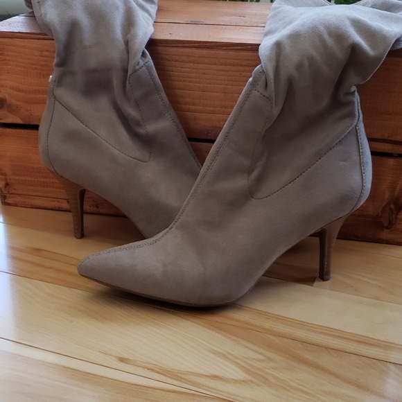 Calvin Klein boots - Picture 5 of 9